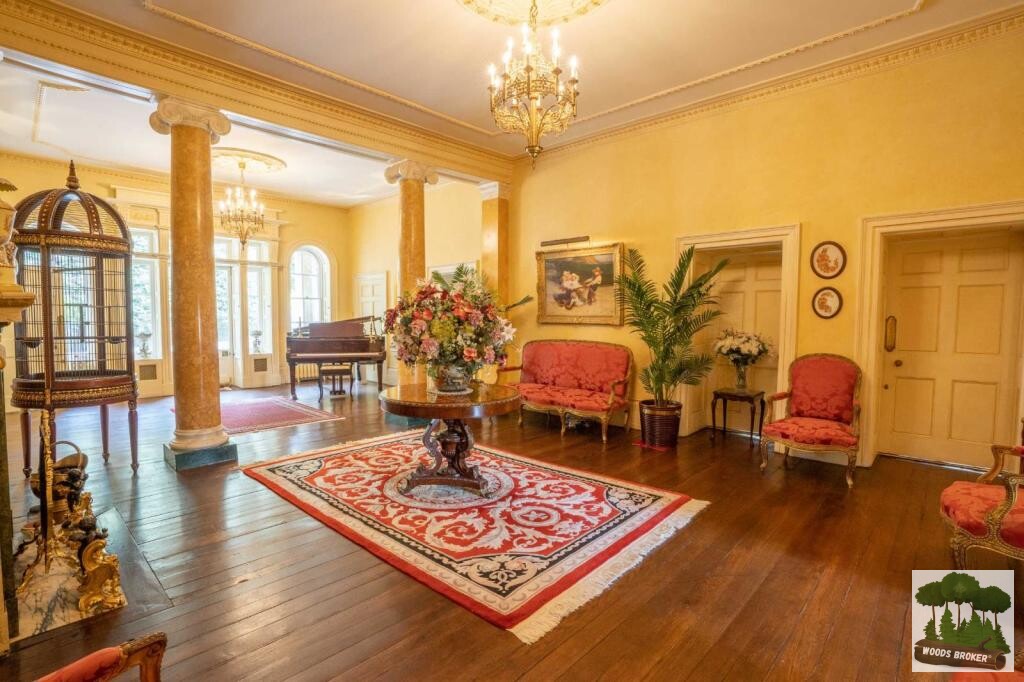 Glen Usk Road, Llanhennock Mansion