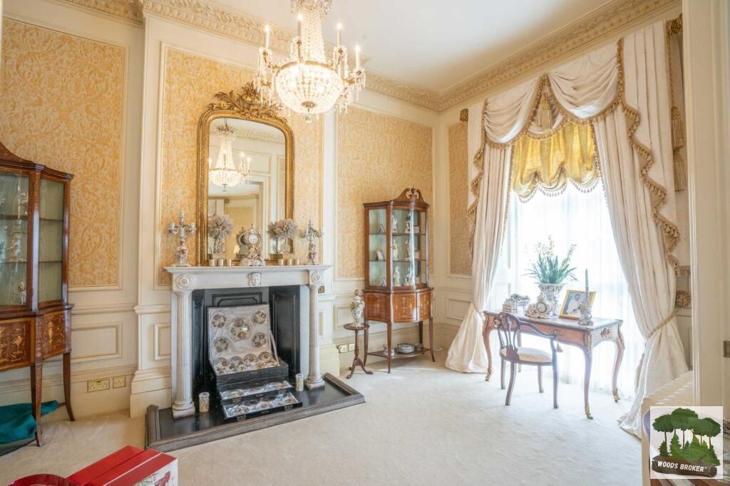 Glen Usk Road, Llanhennock Mansion