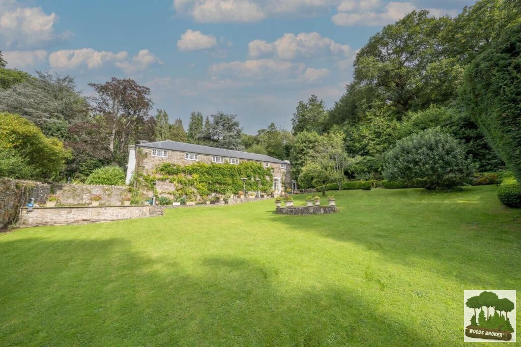 Glen Usk Road, Llanhennock Mansion