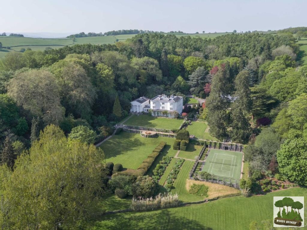 Glen Usk Road, Llanhennock Mansion
